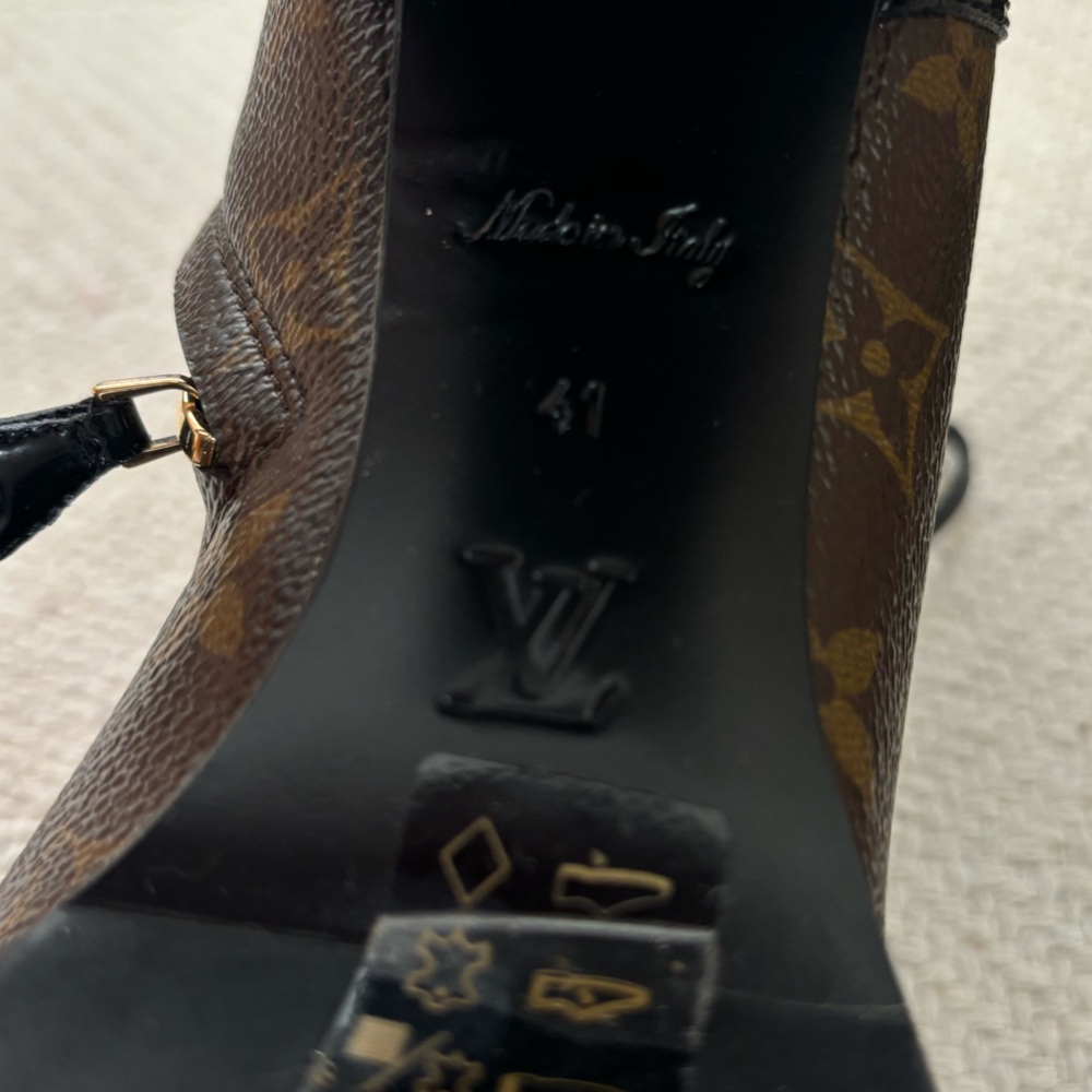 LOUIS VUITTON Star Trail Ankle Boot - Picture 3 of 5